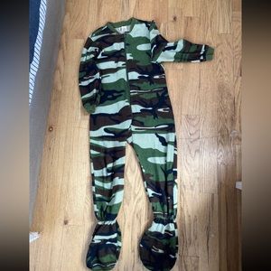 Onesie camouflage